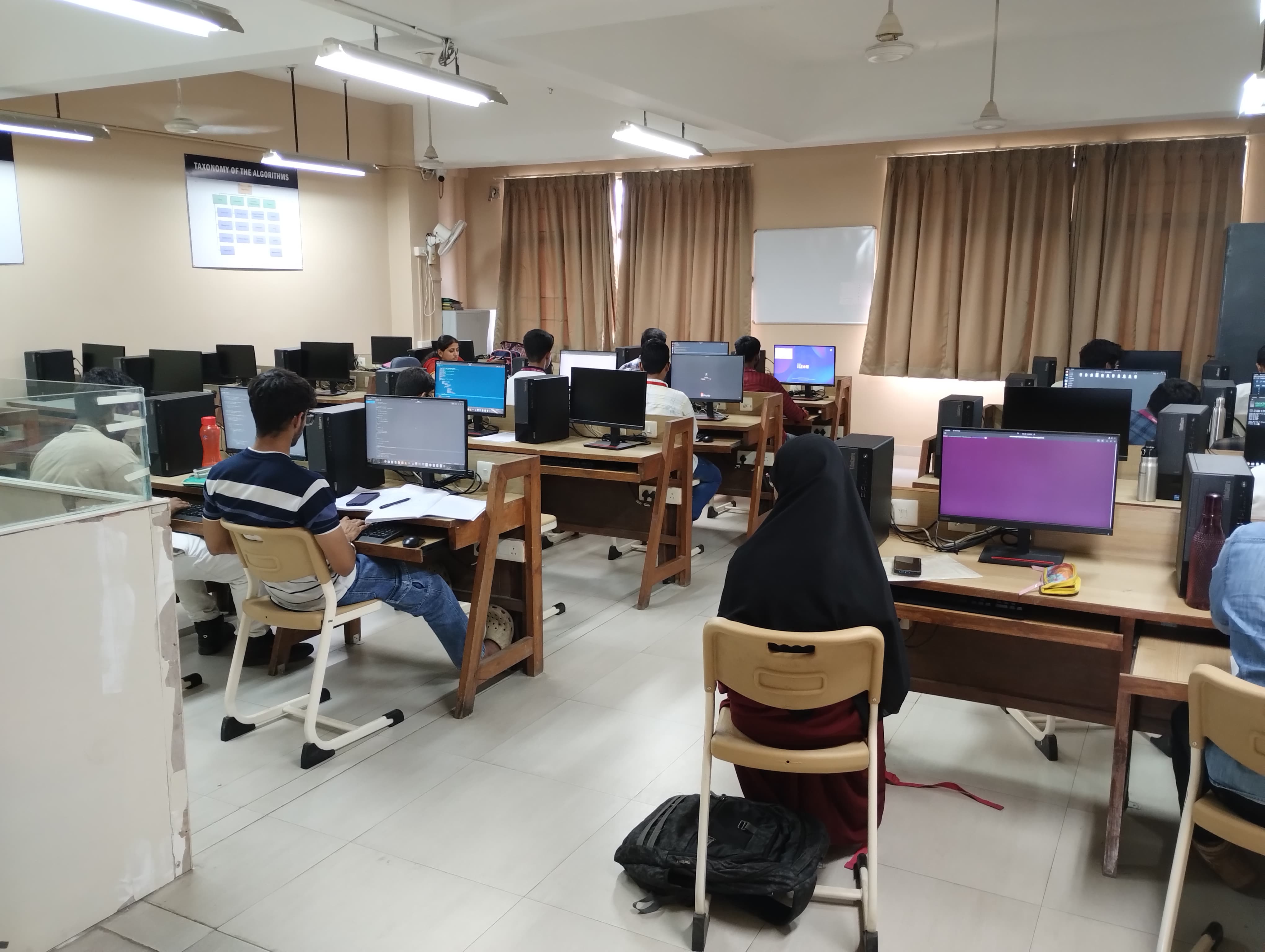 Software Engineering Lab Image